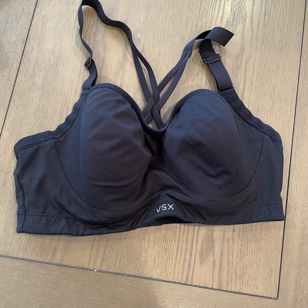 36c Victoria's Secret underwire sports bra